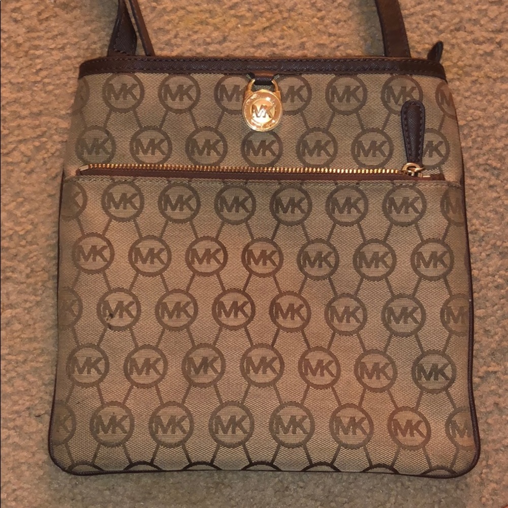 Michael kors cross body bag